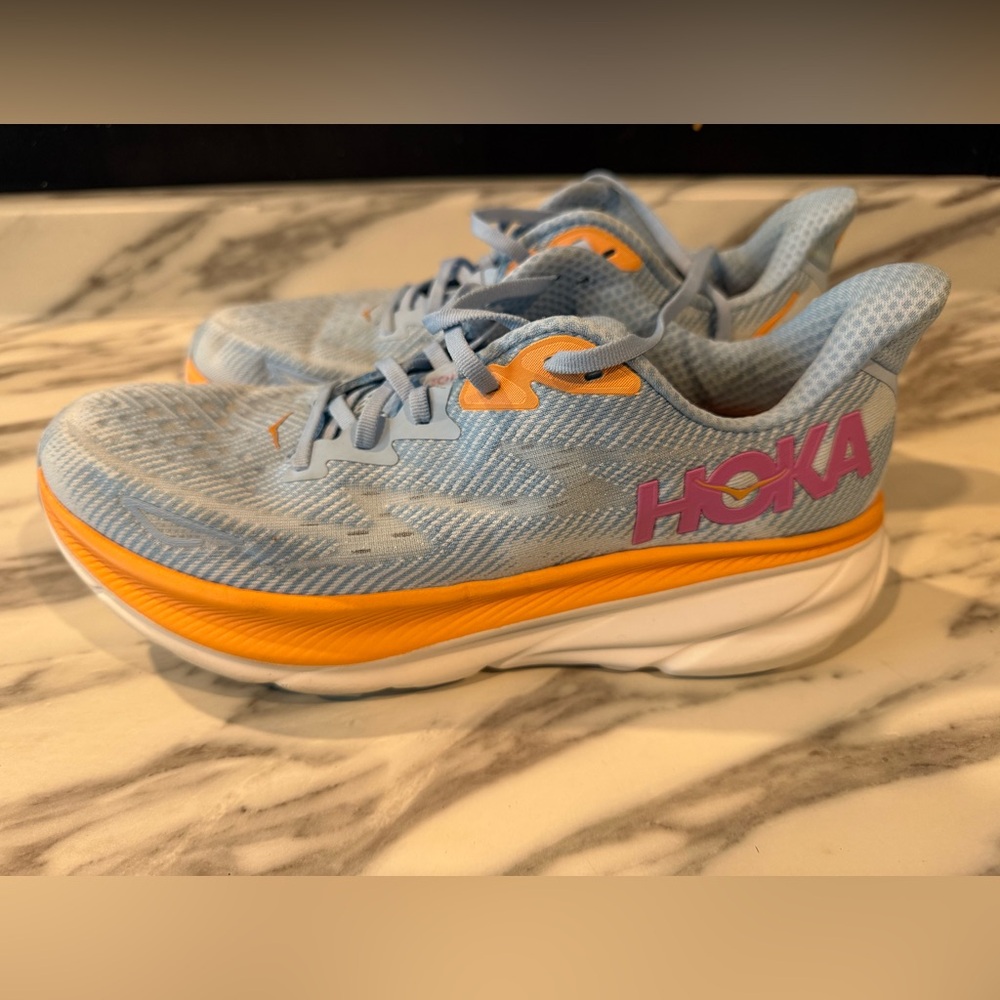 Hoka Clifton 9